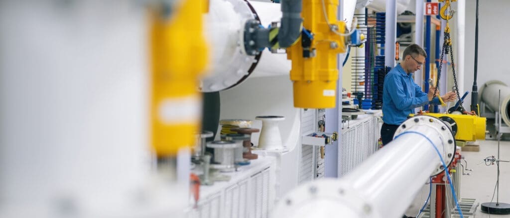 VSL heeft samen met internationale metrologie‑instituten en industriële partners een interlaboratoriumvergelijking uitgevoerd voor de kalibratie van gasflowmeters met kooldioxide (CO₂).